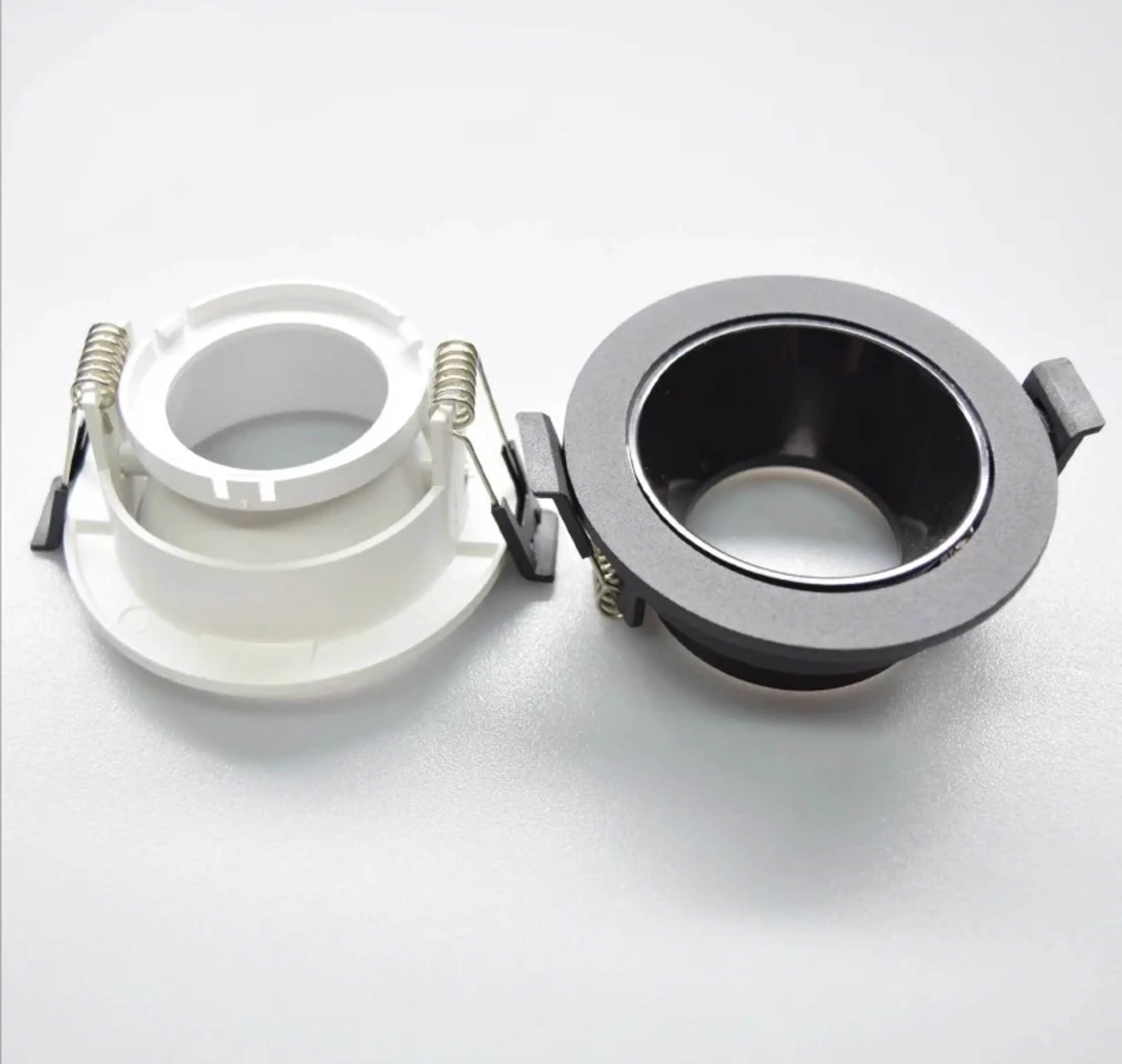 Kap MR16 K803 BK / WH