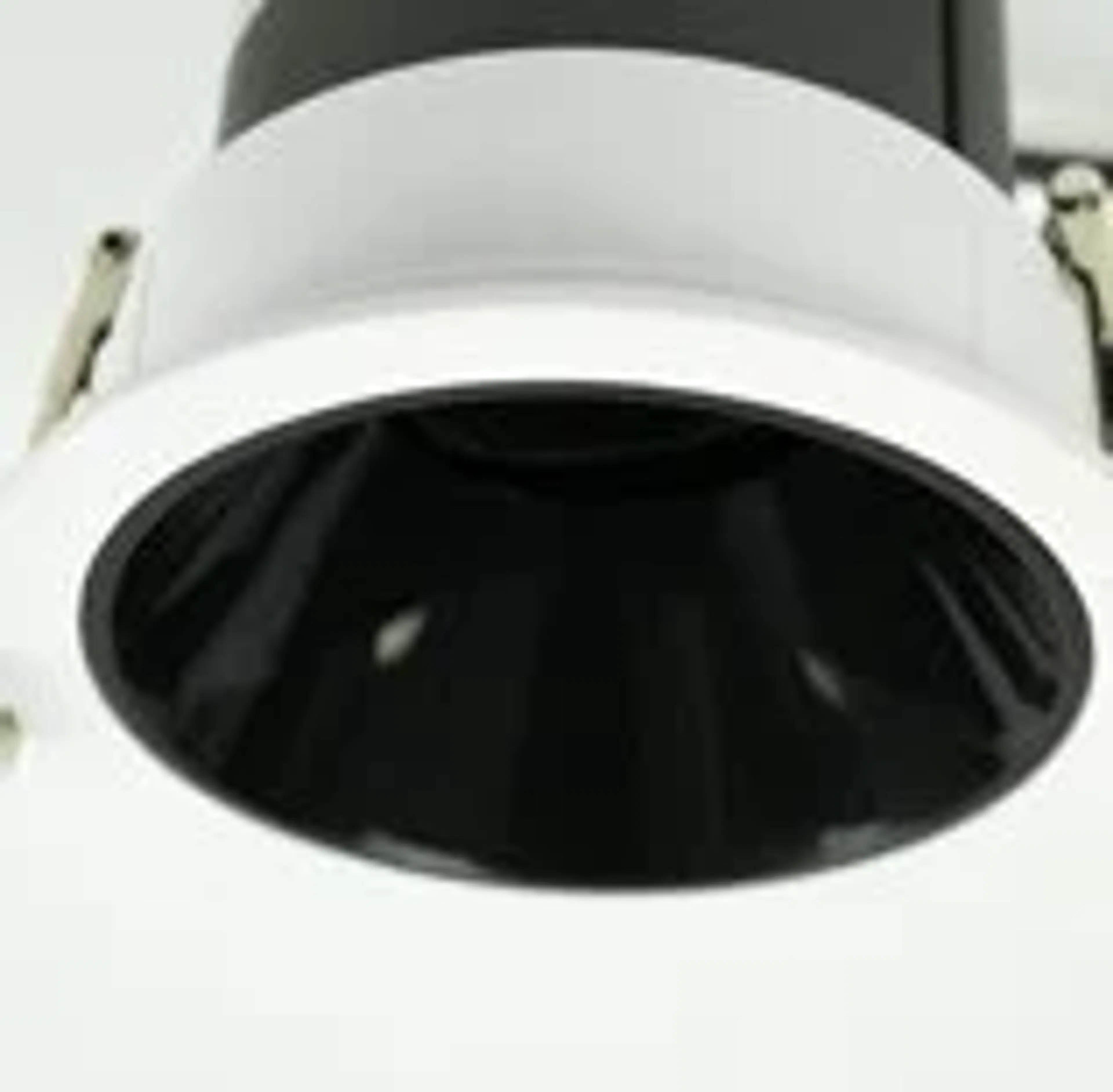 CE 908 - Image 5